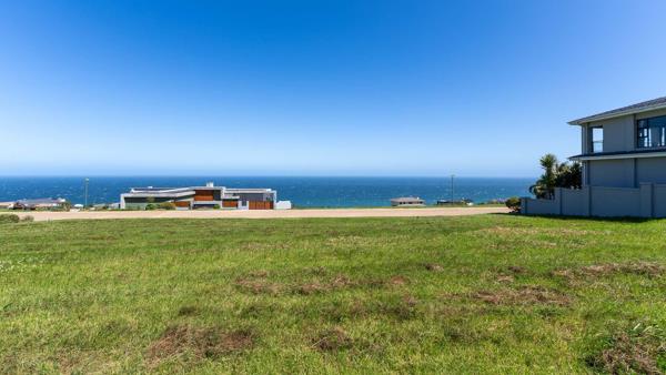 623 m² Land