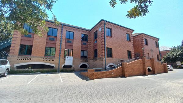379 m² Commercial space