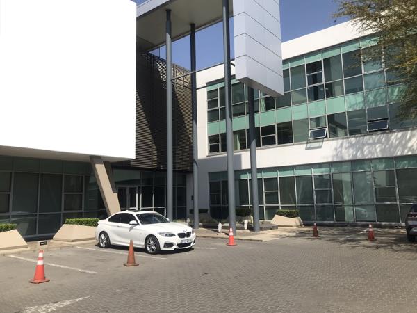 665 m² Commercial space