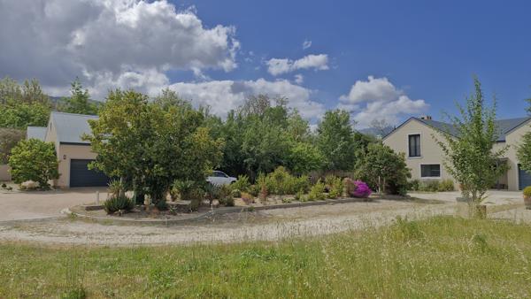 358 m² Land