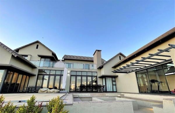 5 Bedroom House