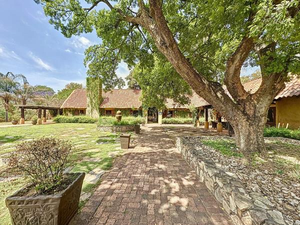 2 000  m² Commercial space