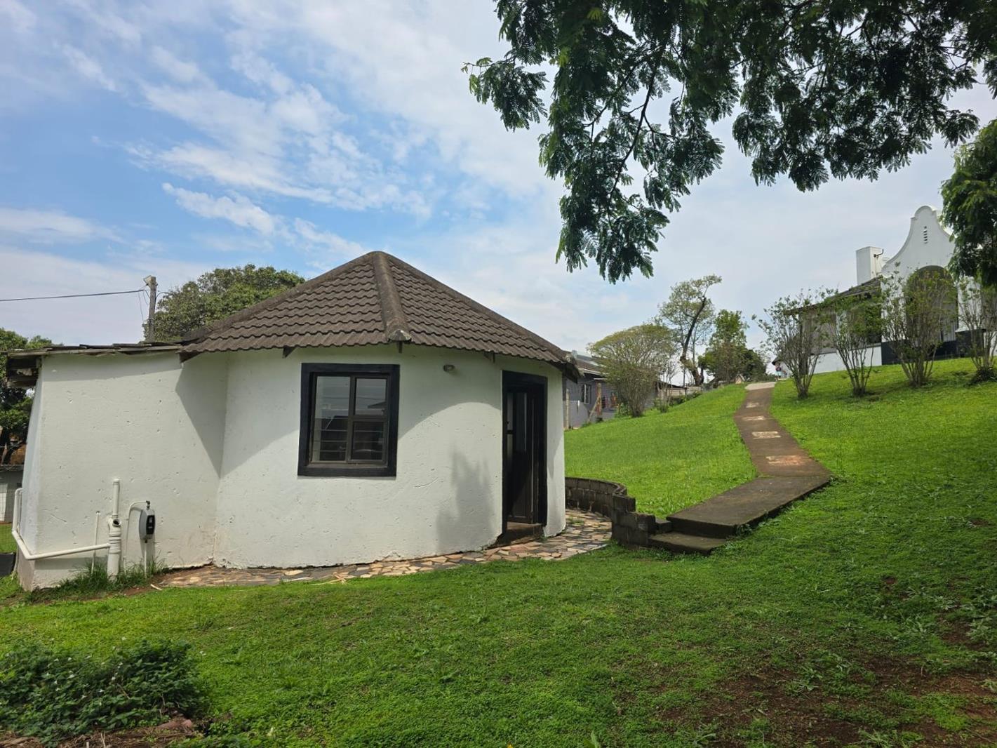 0.5 Bedroom House in Greenwood Park