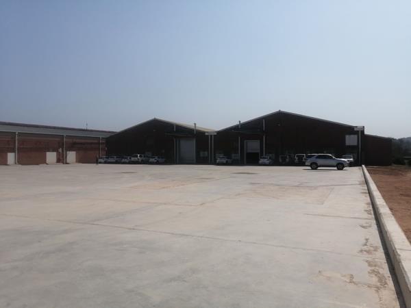 3 808  m² Industrial space