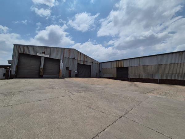7 595  m² Industrial space
