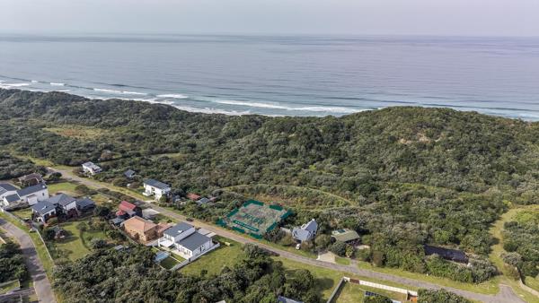 716 m² Land
