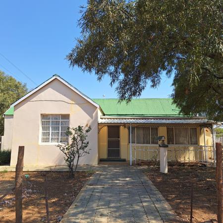 2 Bedroom House