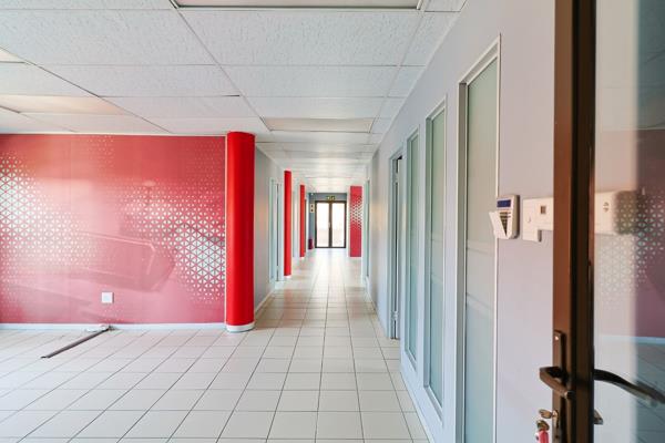 150  m² Commercial space