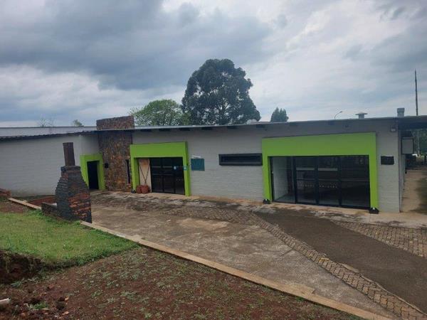 1 200 m² Commercial space