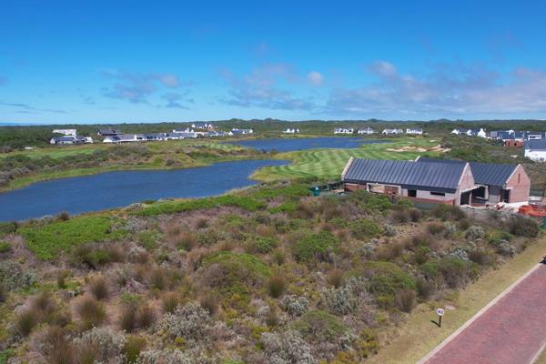 1 090 m² Land