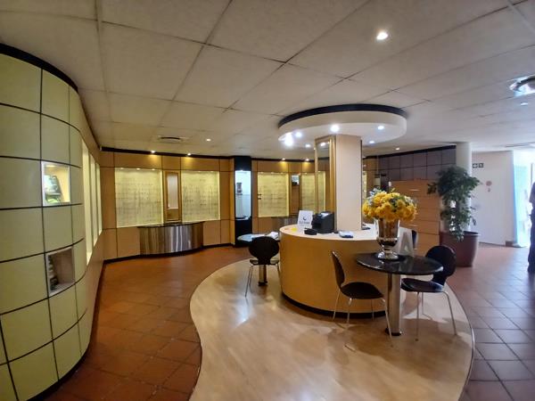 400 m² Commercial space