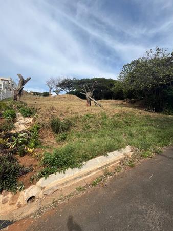 1 046 m² Land