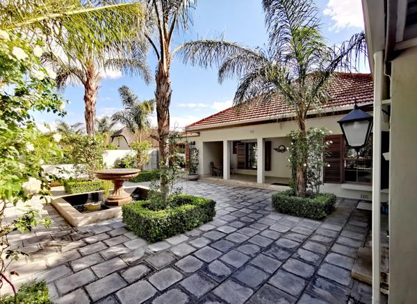 5 Bedroom House