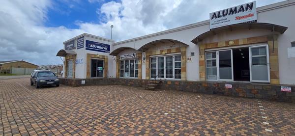 83  m² Commercial space