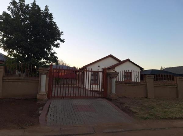 2 Bedroom House