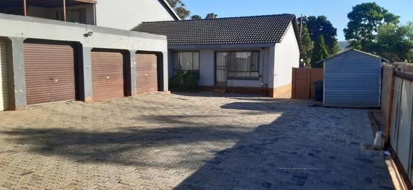 6 Bedroom House