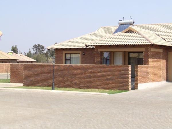 2 Bedroom House