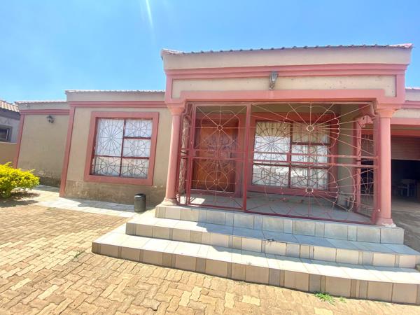 2 Bedroom House
