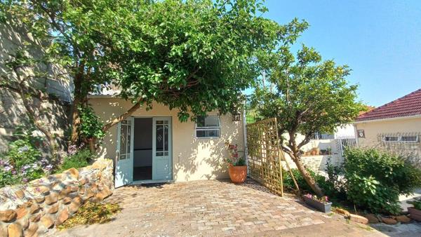 0.5 Bedroom Garden Cottage