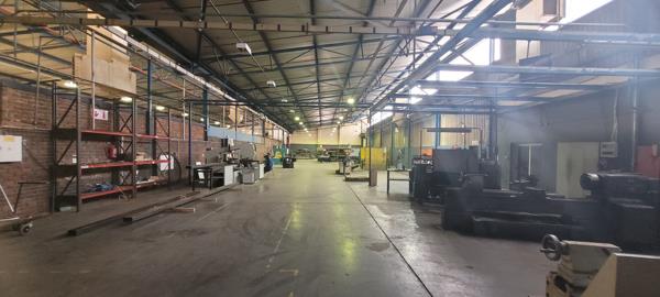 5 961  m² Industrial space