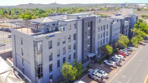 3 006  m² Commercial space