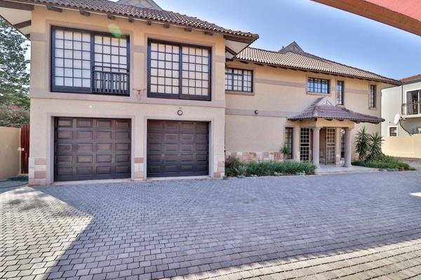 7 Bedroom Townhouse