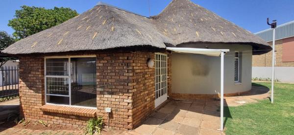 80  m² Commercial space