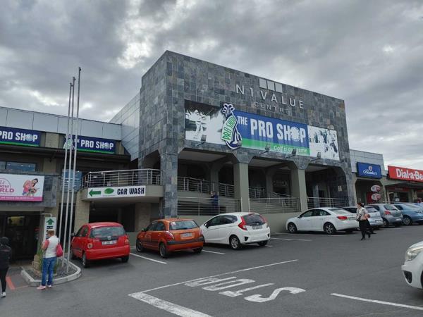 77  m² Retail Space