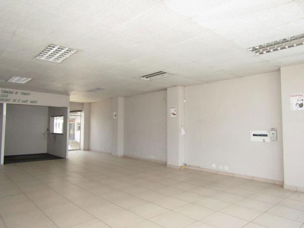 144  m² Commercial space