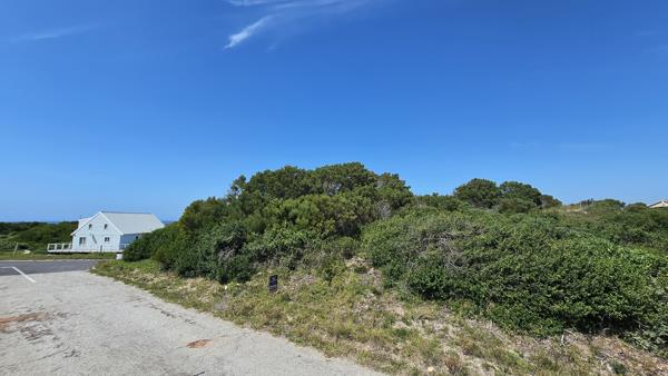 700 m² Land