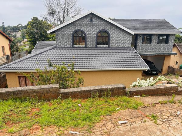 6 Bedroom House