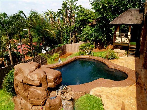 10 Bedroom House