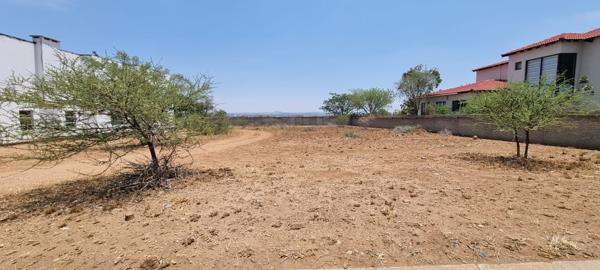 1 290 m² Land