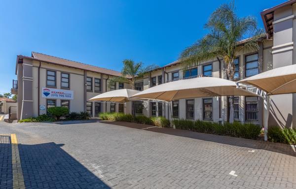 251  m² Commercial space