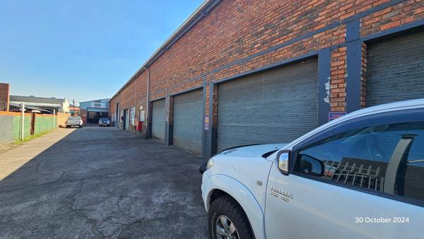 1 500  m² Commercial space