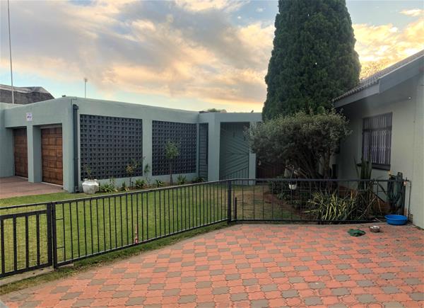 5 Bedroom House