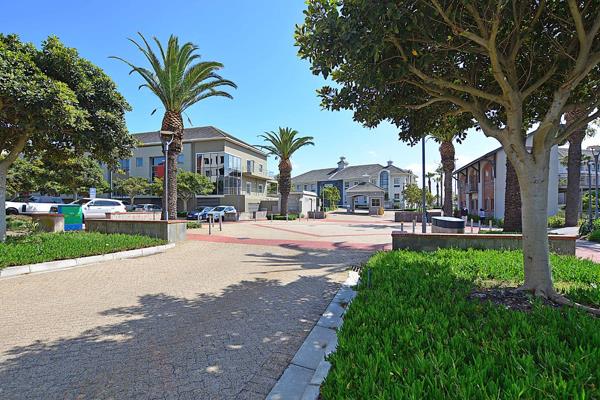 140  m² Commercial space