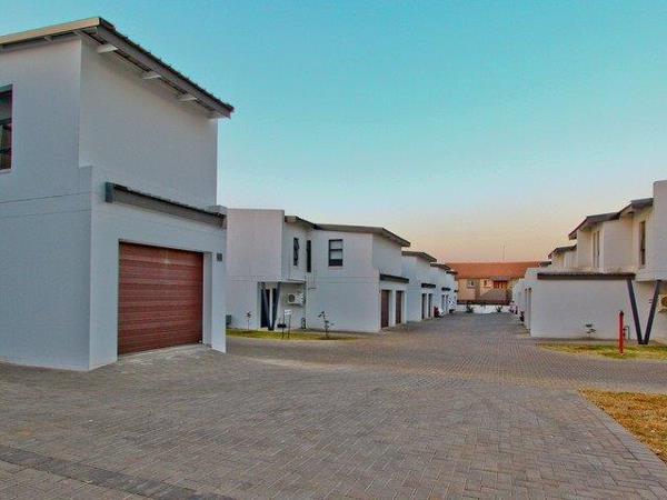 3 Bedroom Townhouse