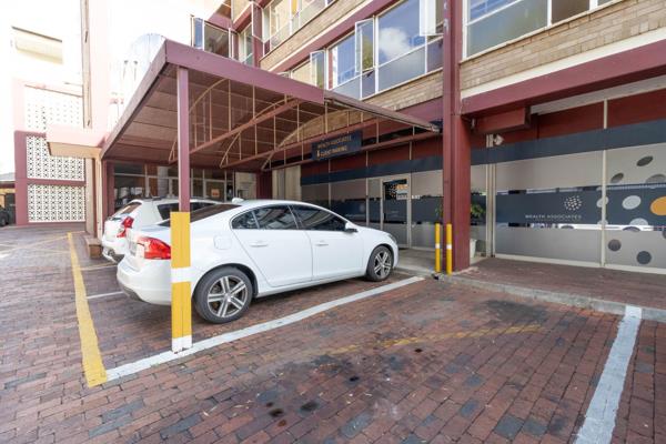 260  m² Office Space