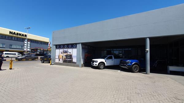 300 m² Commercial space