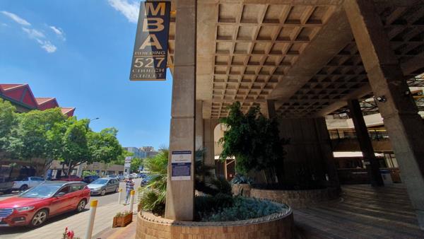 95  m² Commercial space