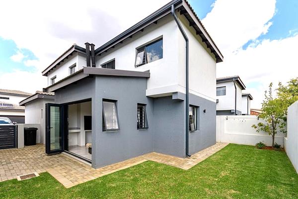 4 Bedroom Townhouse
