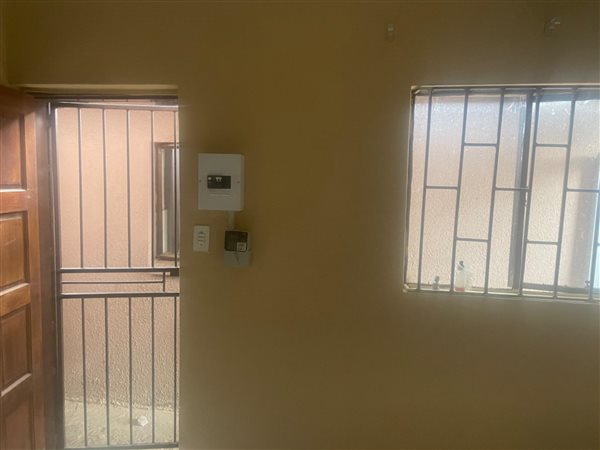 1 Bedroom Garden Cottage