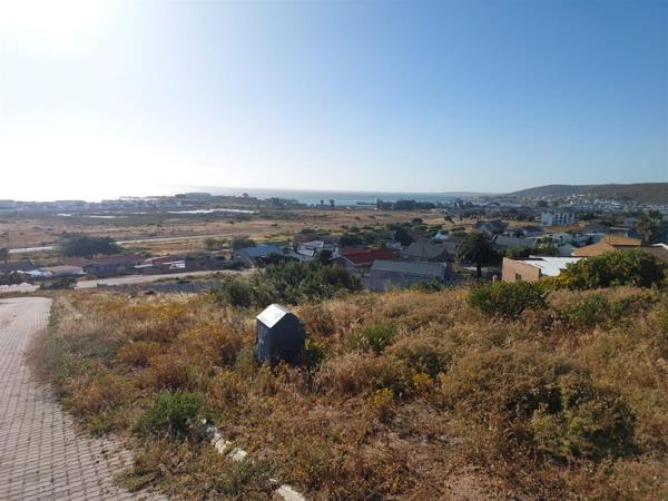 554 m² Land