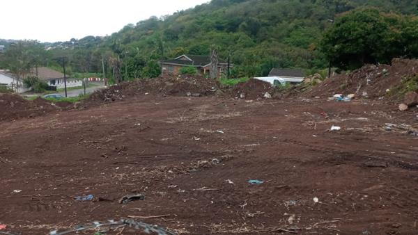 975 m² Land