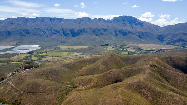 430 ha Commercial Farm