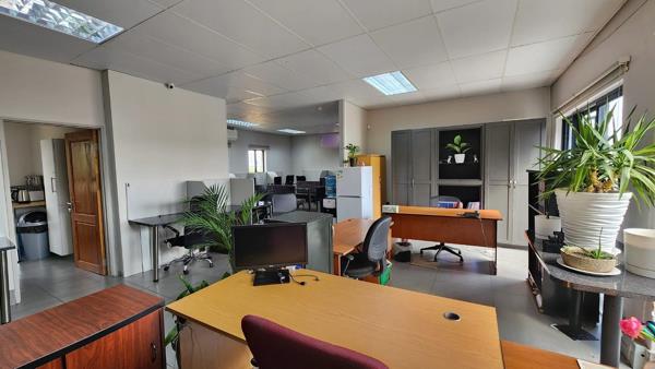 120  m² Commercial space