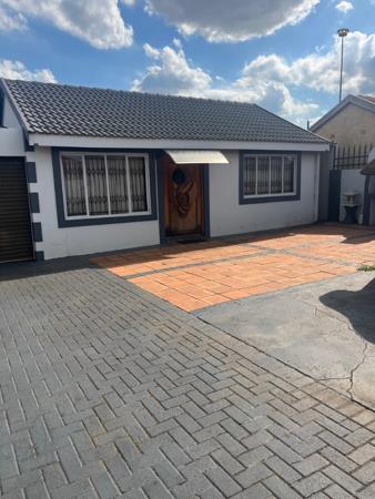 2 Bedroom House