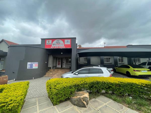 200 m² Commercial space