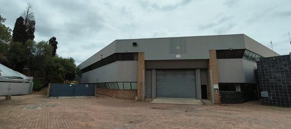 2 796  m² Industrial space